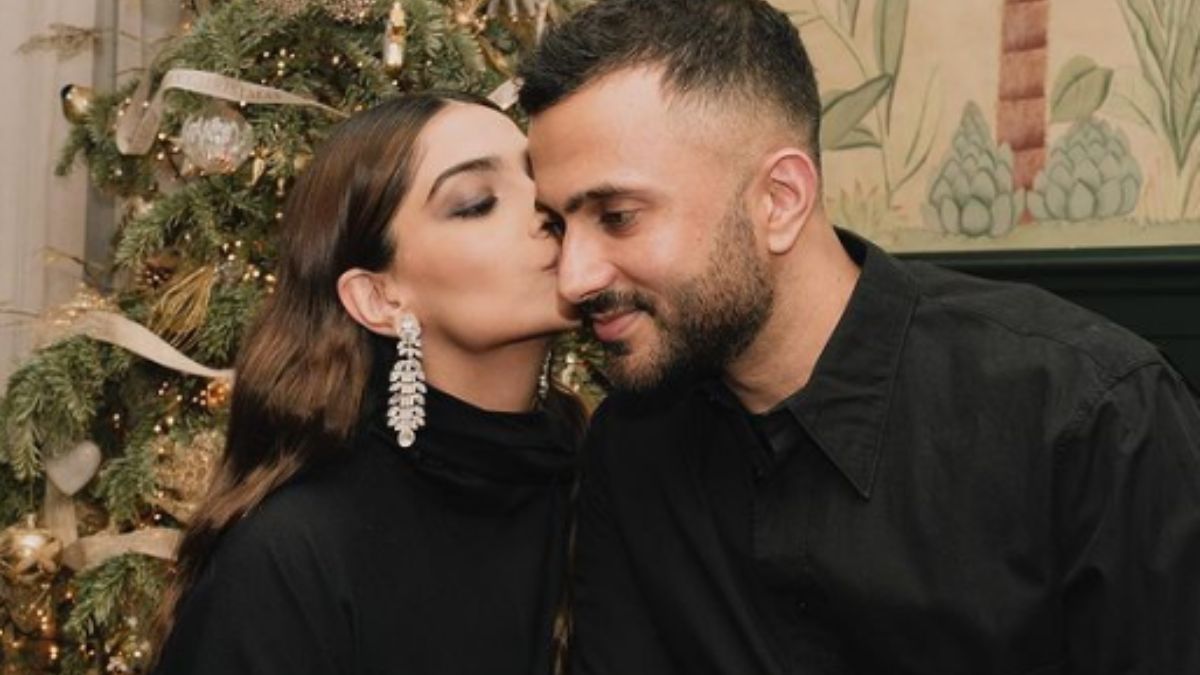 '7 Years Of Togetherness': A Look At Sonam Kapoor And Anand Ahuja's Adorable Moments Via Pics